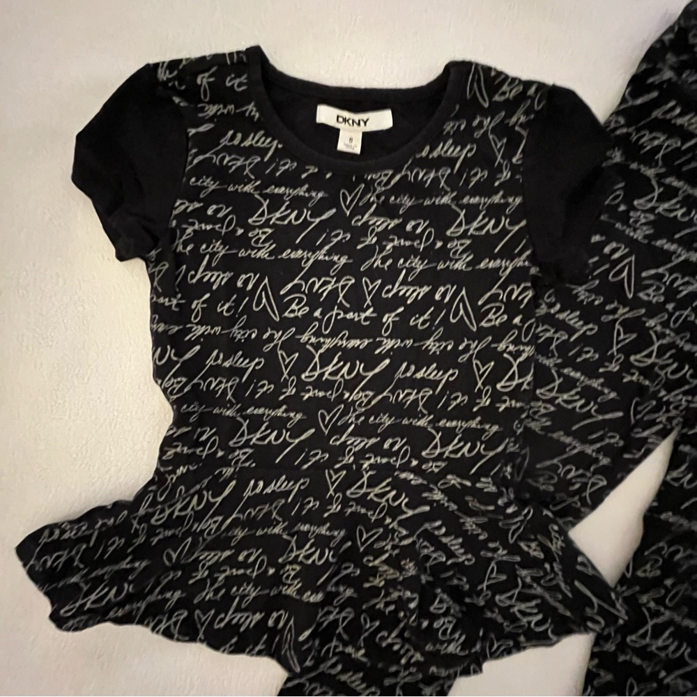 DKNY Script Set - Picture 2 of 6